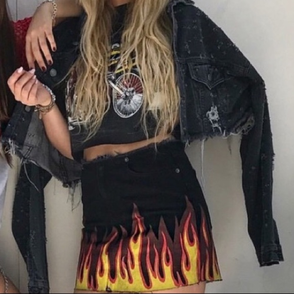 LF Flame Skirt